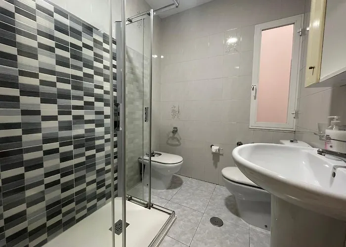 Yourhouse Maca I アパート