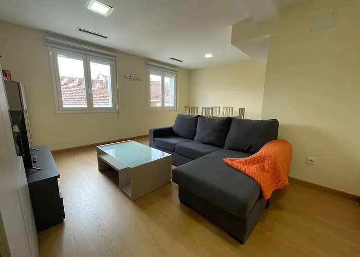 Yourhouse Maca I * Ourense